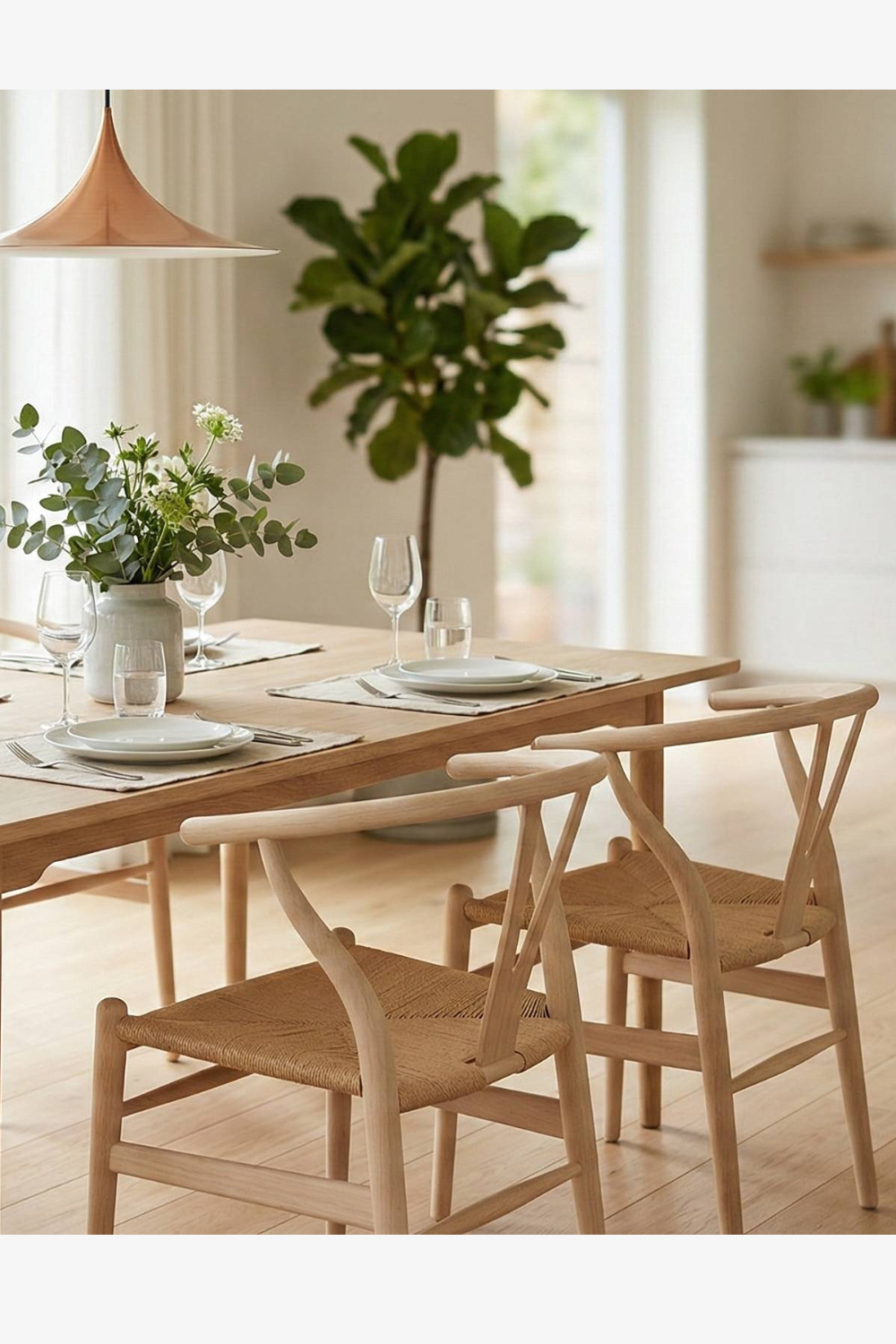 Den ultimative guide: Sådan plejer du dine danske designklassikere i træ